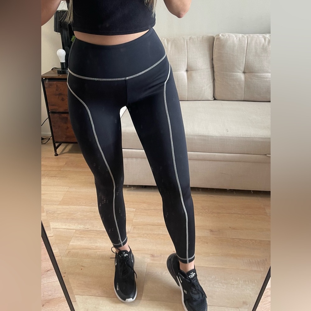 TAN + LINES Leggings – Size XS